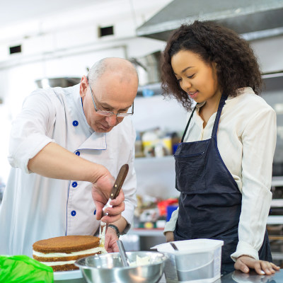 En 2023, un ralentissement des entrées en apprentissage