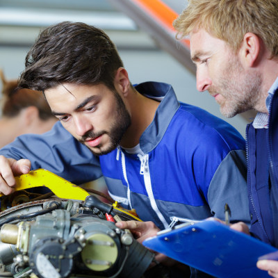 Le nombre de contrats de professionnalisation toujours en baisse